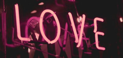 Что значит «уметь любить»? И как понять, что человек любит?