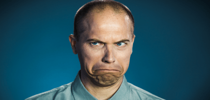 Истеричный мужчина: как распознать и общаться?