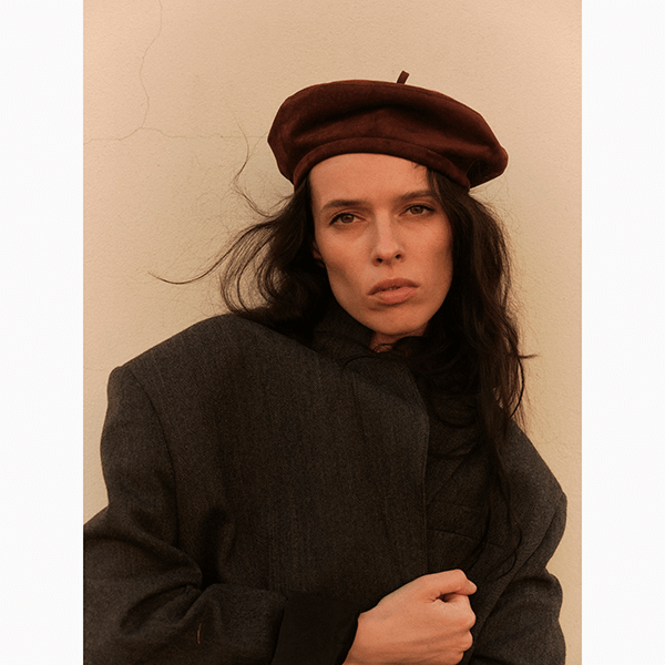 Где искать стильные головные уборы для наступающей зимы?