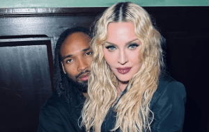 Мадонна спровоцировала слухи о тайной помолвке