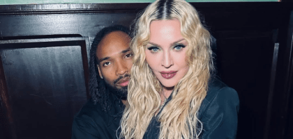 Мадонна спровоцировала слухи о тайной помолвке