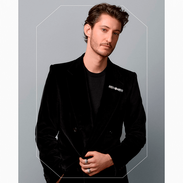 Мужские броши как вечернее украшение – да или нет?