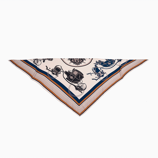 Мы нашли аксессуар, который заменит обычный ремень этой осенью