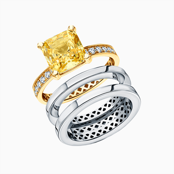 Яркий свитер и украшения с цветными камнями для тех, кто уже устал от серости за окном