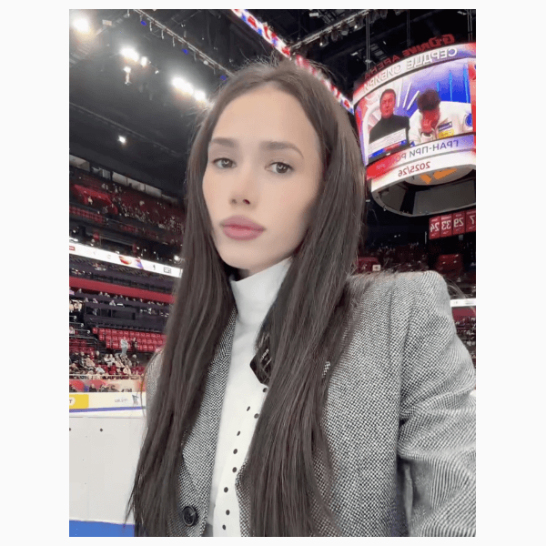 Алину Загитову обвинили в злоупотреблении уколами красоты