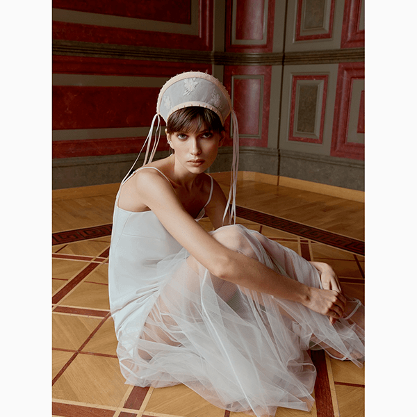 Новый тренд «Турбо Русь»: как носить кокошники, которые резко ворвались в моду