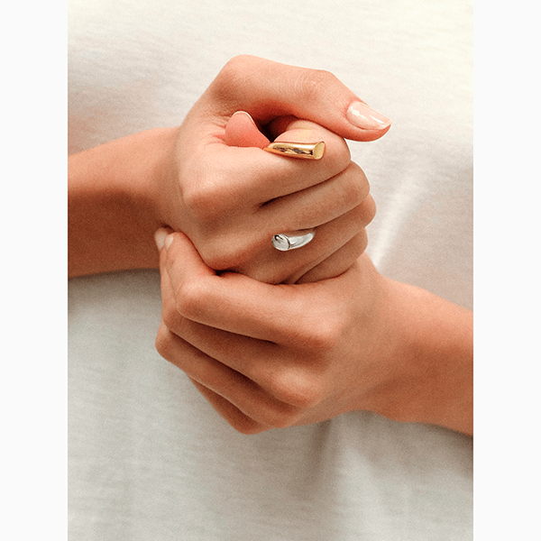 Как выглядит актуальный минимализм в украшениях в 2025 году?