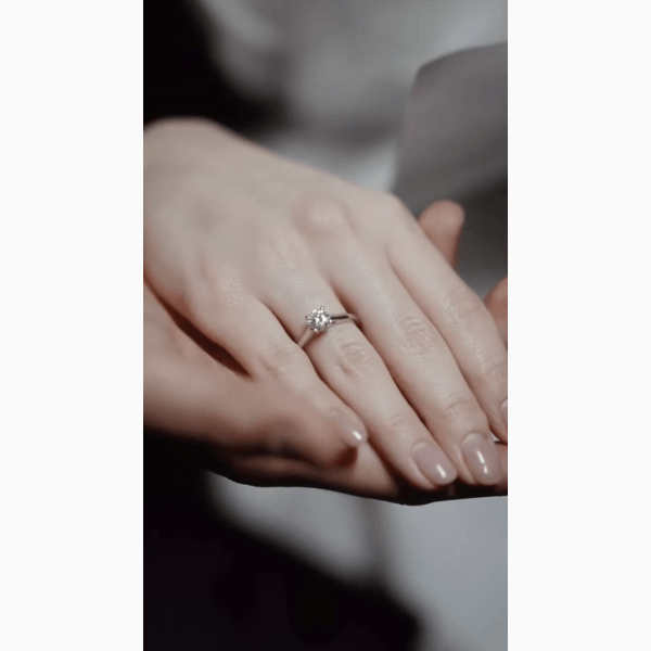 Евгения Медведева получила предложение руки и сердца