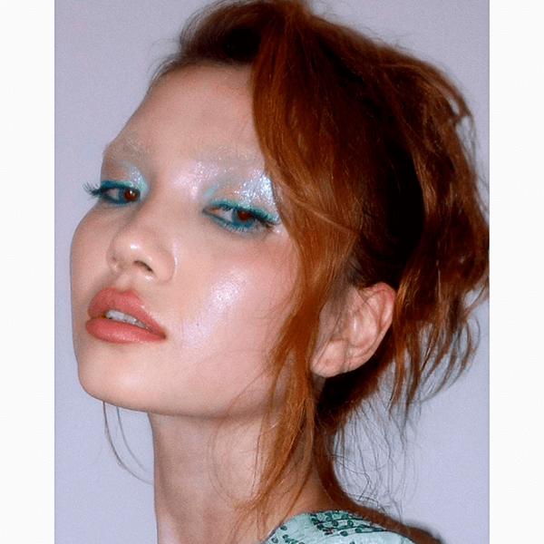 Цветная тушь – недооцененное средство декоративного макияжа, которое вам точно стоит протестировать