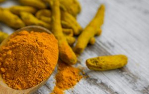 Куда добавить куркуму в еду?