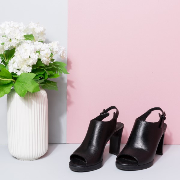 как можно растянуть обувь