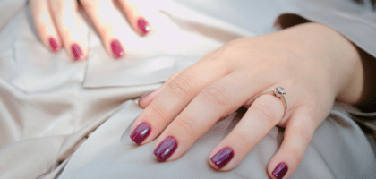 Идеи новогоднего маникюра 2026: чем порадовать себя и Красную Огненную Лошадь?