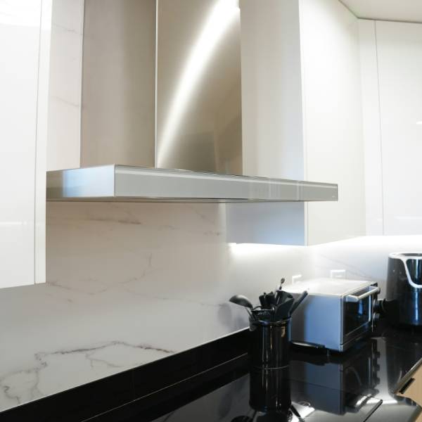 как помыть вытяжку на кухне