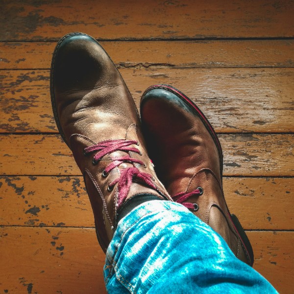 как можно растянуть обувь