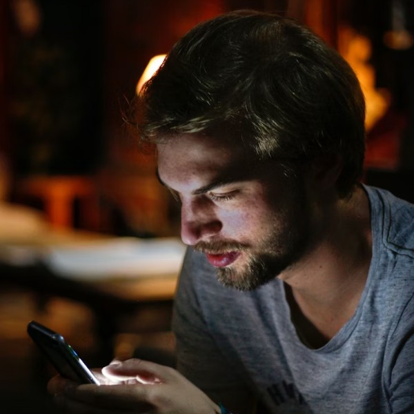 мужчина любит бывшую