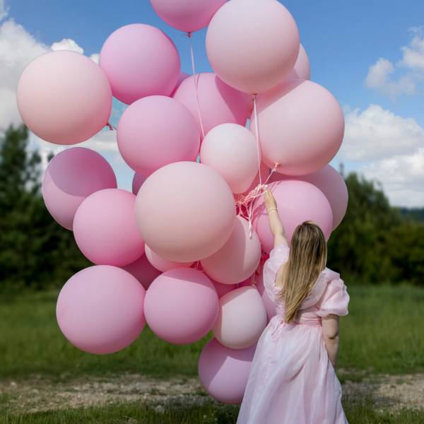 прикольный сценарий на день рождения женщине