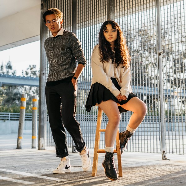 почему мужчина любит но избегает женщину