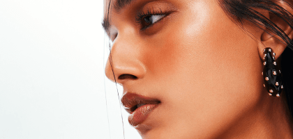 Смелый, дерзкий, праздничный: 7 главных трендов новогоднего макияжа – 2026