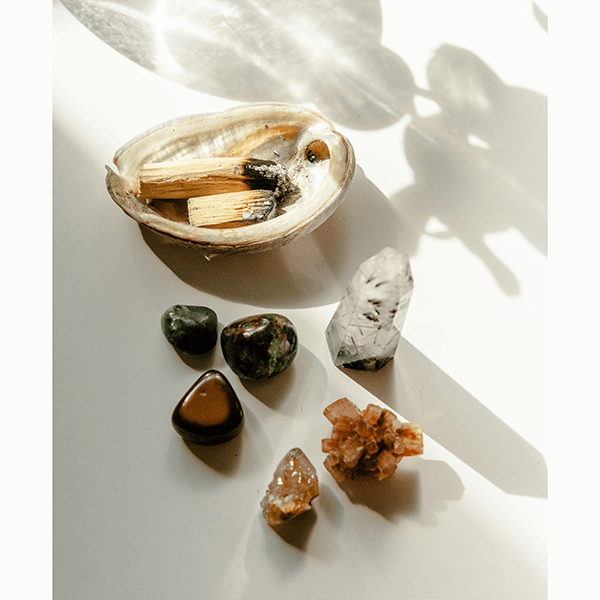 Создаем атмосферу дома: 12 уютных подарков на Новый год – 2026