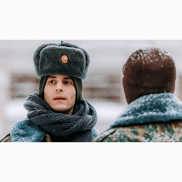 10 отличных сериалов 2025 года, которые стоит посмотреть на каникулах 