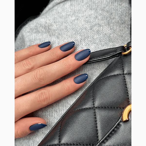 Новогодний маникюр, который гарантированно задает праздничное настроение