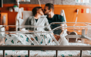 «Доктор говорит, что причина болезни – в генах. Но у нас в семье никто не болел!» Откуда берутся шизофрения, аутизм, эпилепсия? Объясняет невролог