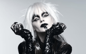 Певица Глюкоза поделилась, как муж реагирует на ее имидж