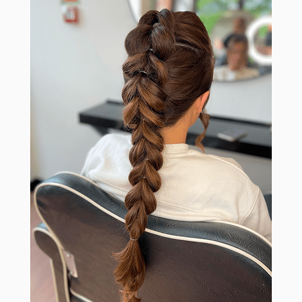 10 простых причесок для новогоднего корпоративa, которые сделают вас звездой вечера