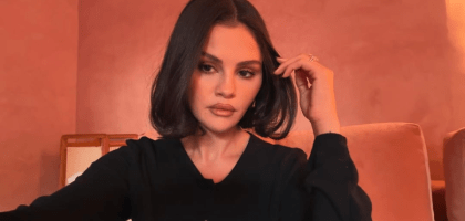 Селена Гомес показала необычную праздничную елку