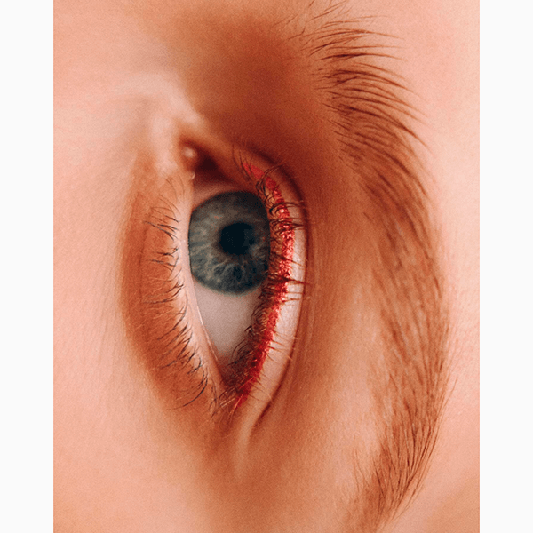 Смелый, дерзкий, праздничный: 7 главных трендов новогоднего макияжа – 2026