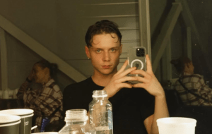 Ваня Дмитриенко стал самым высокооплачиваемым артистом года