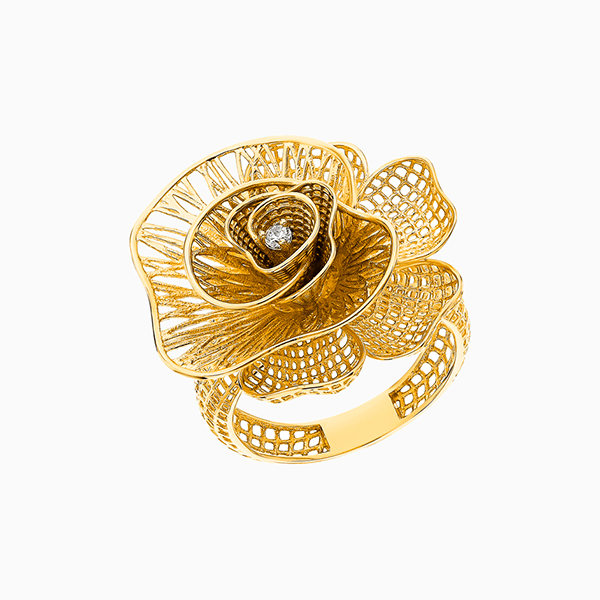 Крупные кольца с цветами – зрелищные украшения для любого праздника или вечеринки