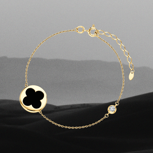 Украшения с черными камнями – специально для тех, кто планирует одеваться в черное с ног до головы