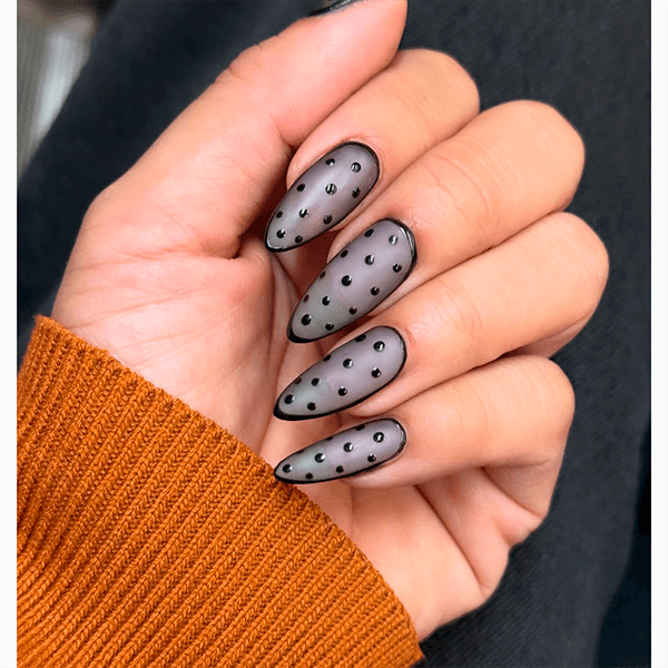 Новогодний маникюр, который гарантированно задает праздничное настроение