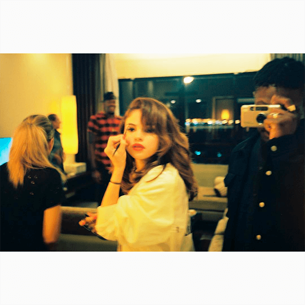 10 простых причесок для новогоднего корпоративa, которые сделают вас звездой вечера