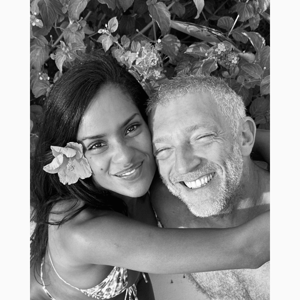 Девушка Венсана Касселя поделилась, как начались их отношения