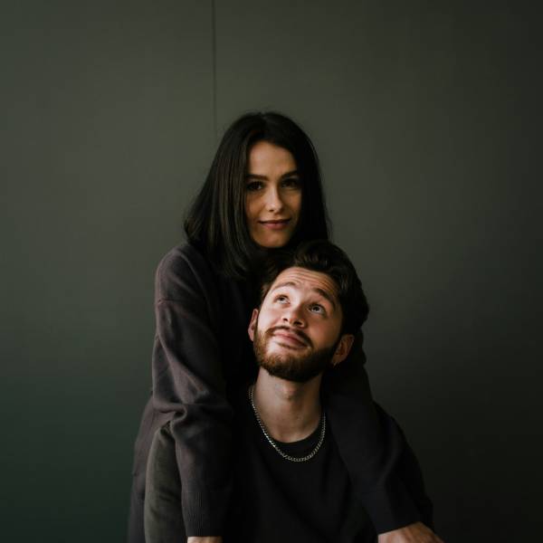 почему мужчины выбирают женщин старше себя