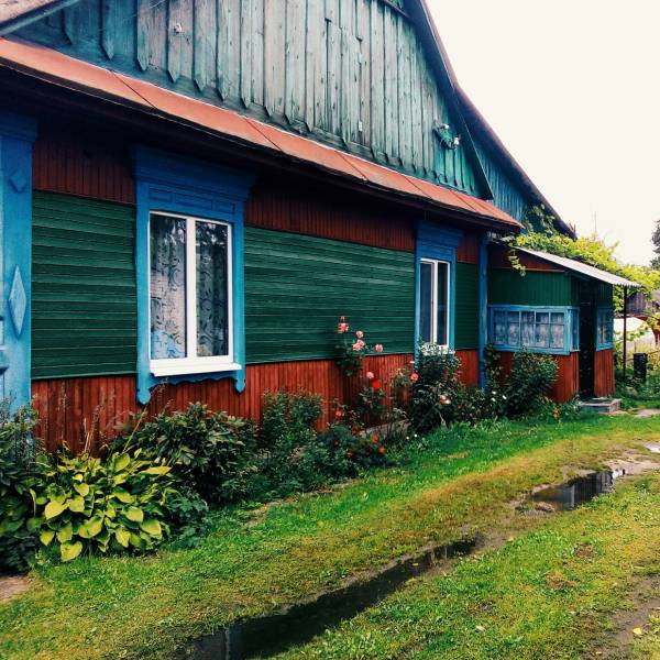 в какую деревню переехать жить