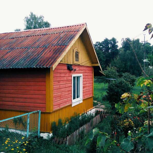 в какую деревню переехать жить