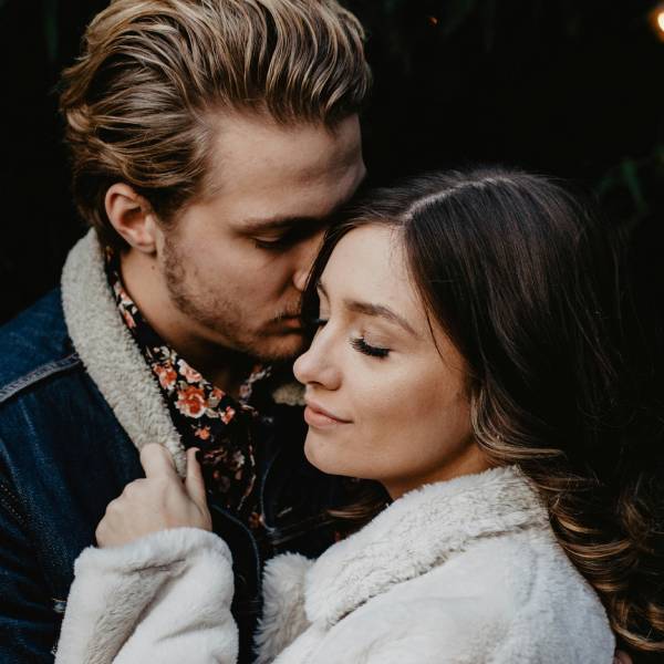 почему мужчины выбирают женщин старше себя