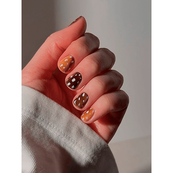 Не только для праздников: маникюр, который будет актуален всю зиму