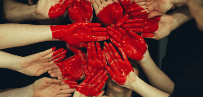 Что такое эмпатия и как отличить ее от вежливости и тревожности