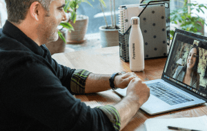 Как не дать погаснуть искре оф-лайн и он-лайн?