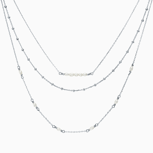 Украшения с миниатюрными жемчужинами – это самое изящное, что вы увидите сегодня