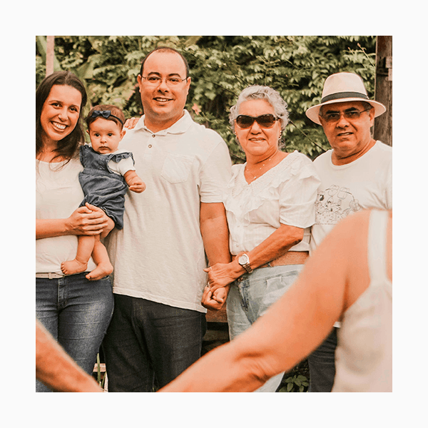 Тревожные звоночки: как понять, что муж не готов отделиться от мамы