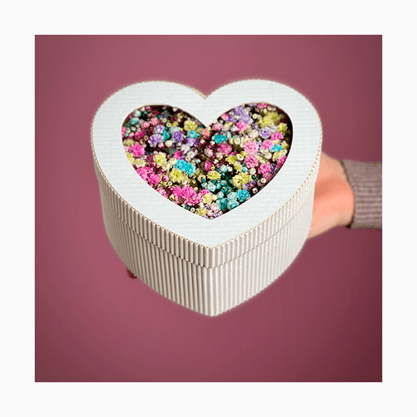 10 идей подарков на 14 февраля для нее и для него