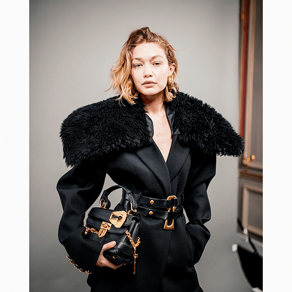 Как украшения прямо сейчас меняют наше восприятие верхней одежды