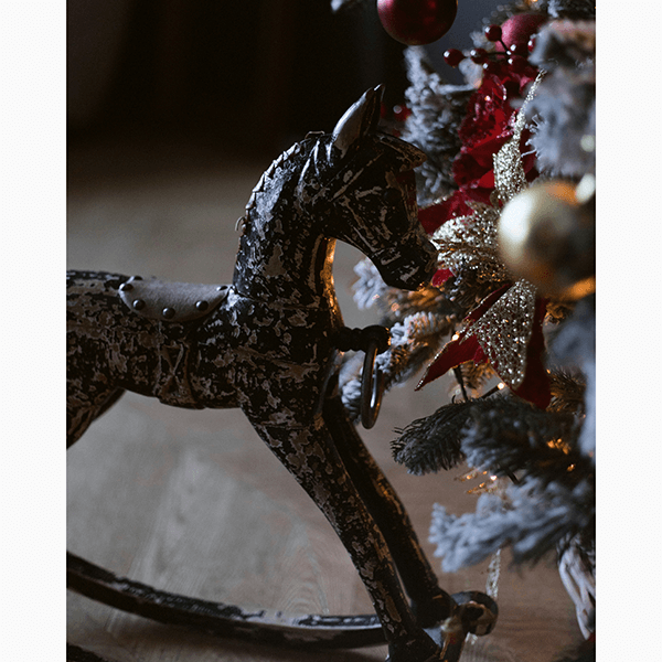 Заглянуть в будущее: 12 популярных рождественских ритуалов и гаданий