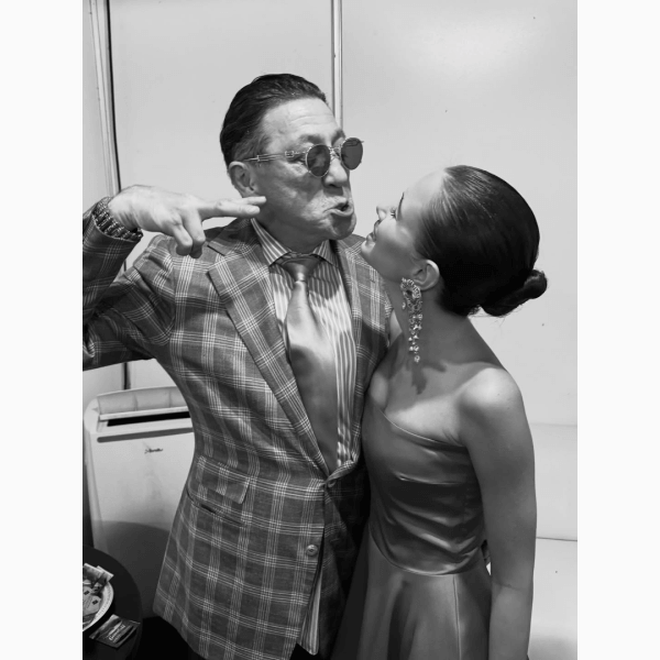 Девушка Григория Лепса объявила о расставании с певцом