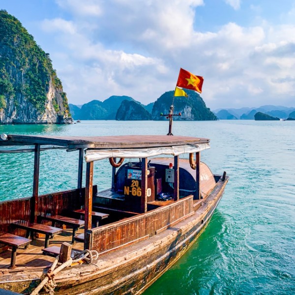 лодка во Вьетнаме
